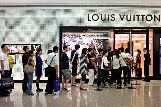 Louis Vuitton to Open First Flagship Store in Hainan, China's Duty-free  Island
